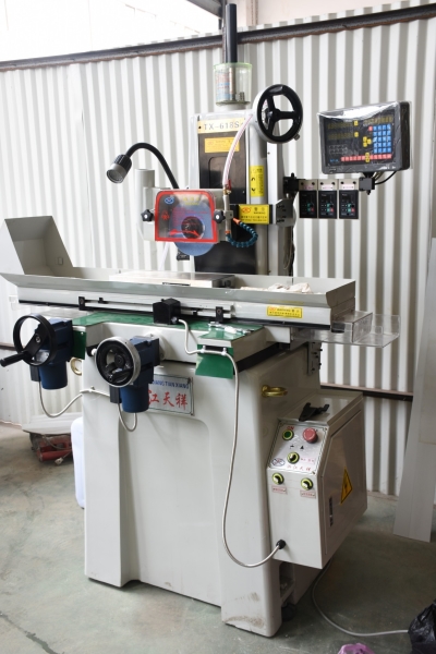 CNC grinding machine (2)